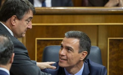 Pedro Sánchez y el mercado persa del estado de alarma